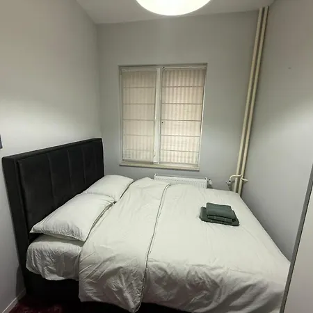 Elegance Ndk 3bdr Apartamento *